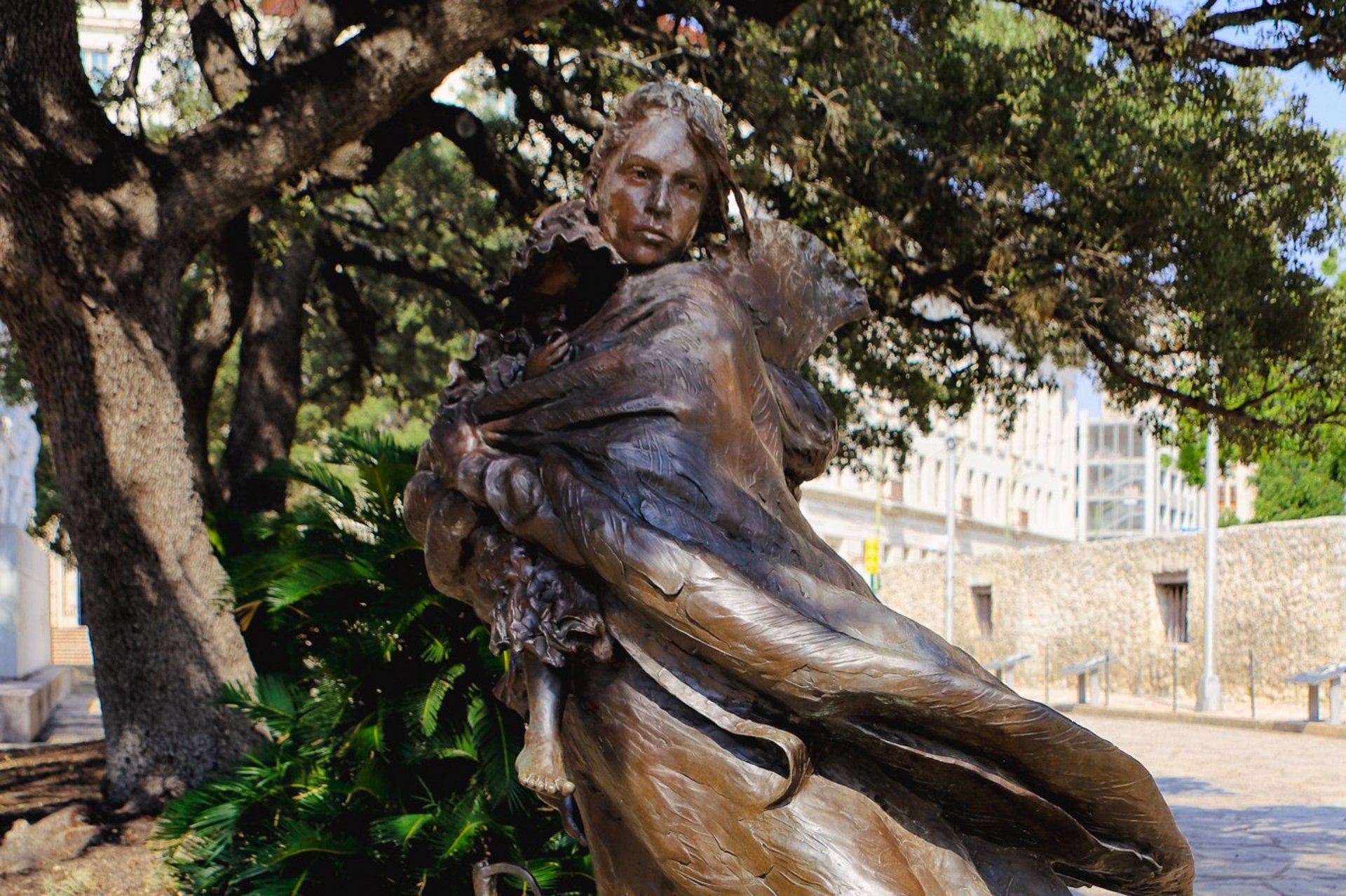 Statues of Heroes | The Alamo